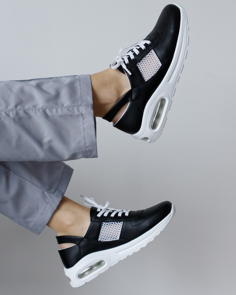 Обувь медицинская женская кроссовки с открытой пяткой black-white Air подошва