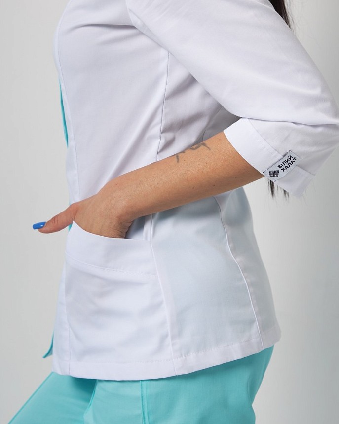 Медична сорочка жіноча Сакура біло-м'ятна 4
