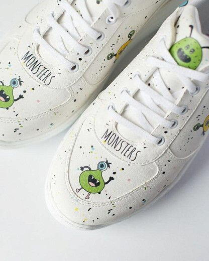 Какой должна быть медицинская обувь на холодный период? Подбираем несколько подходящих пар 