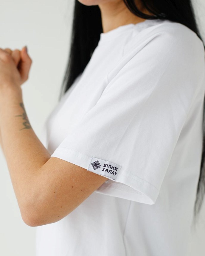 Медична футболка-реглан жіноча біла 3