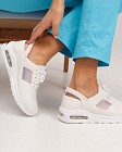 Обувь медицинская женская кроссовки с открытой пятой White Air подошва 3