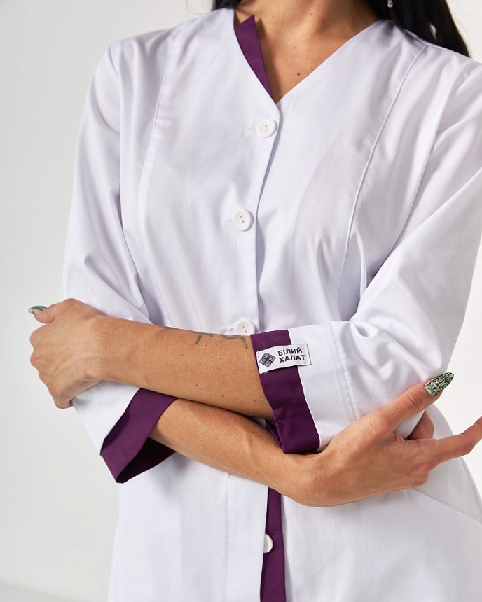 Медицинский халат женский Оливия на пуговицах белый-фиолетовый 6