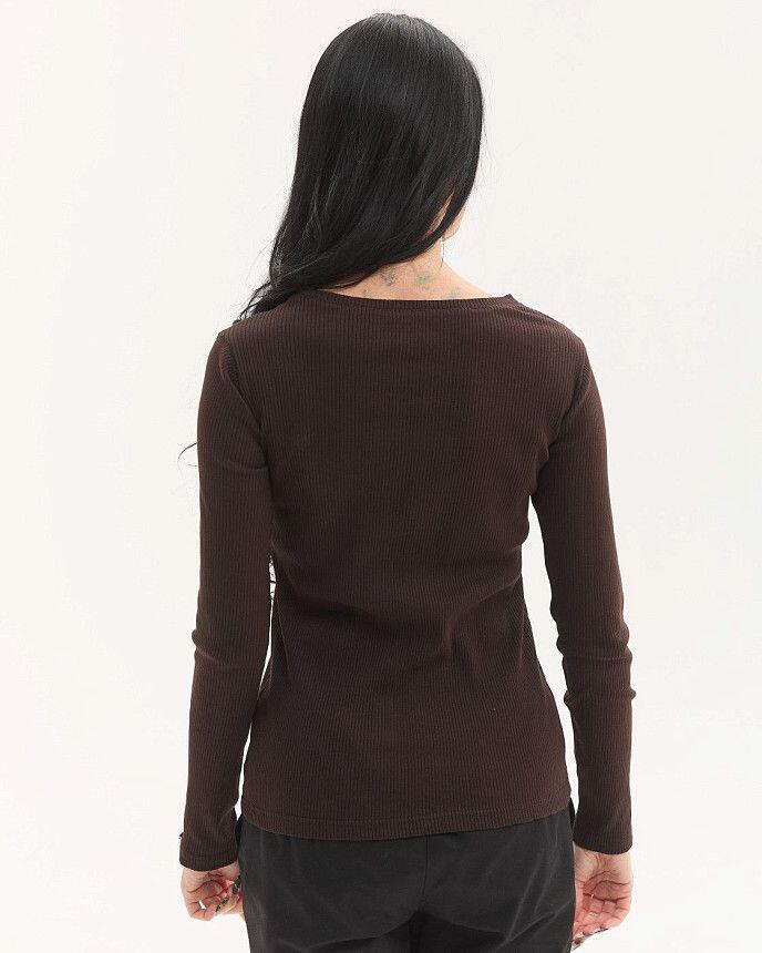 Медицинский лонгслив в рубчик женский коричневый 2