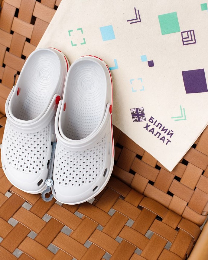 Комплект: брендированный шопер + обувь медицинская Coqui Lindo серый/белый (красная полоска) 2