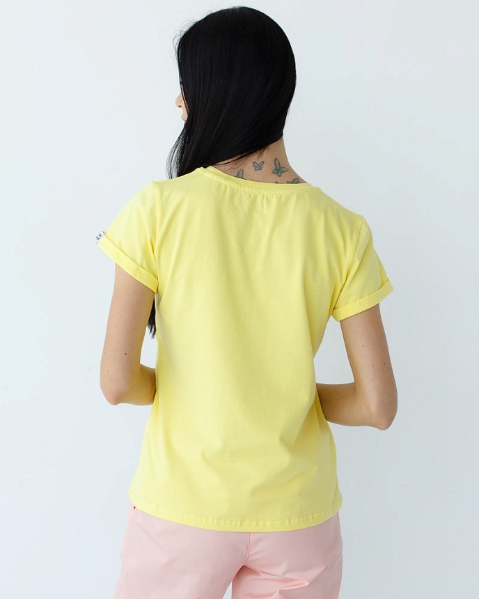 Медицинская футболка женская Модерн желтая 2