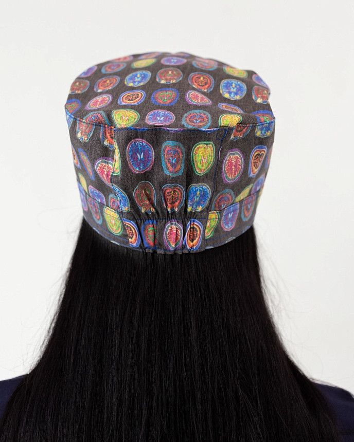 Медицинская шапочка с принтом MRT 2