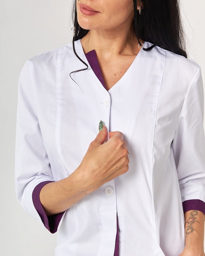 Медичний халат жіночий Олівія на гудзиках білий-фіолетовий 4