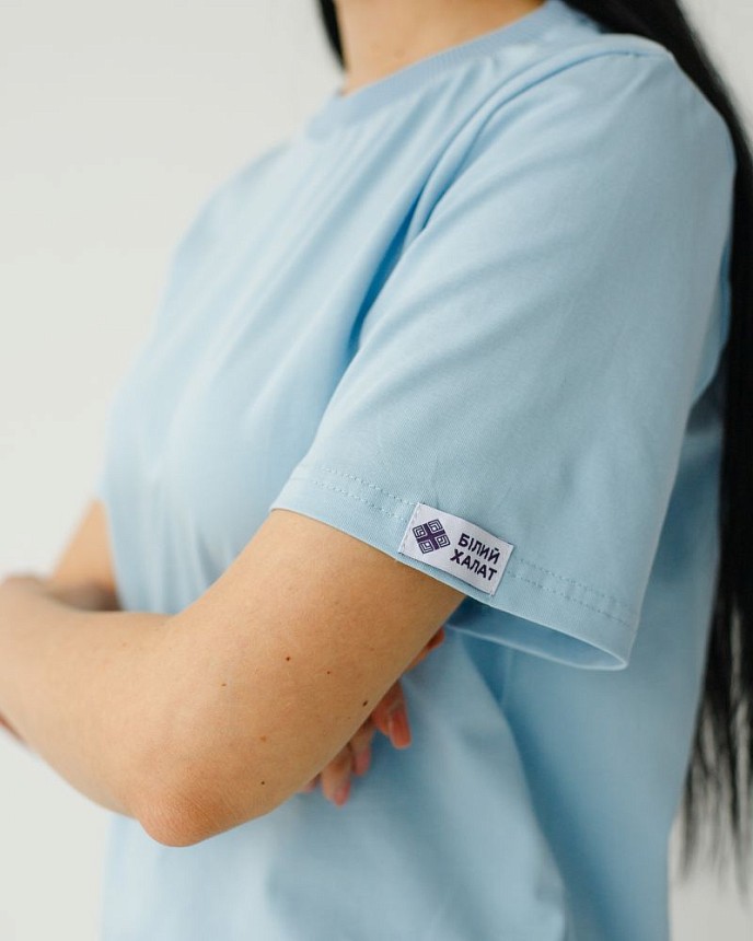 Медична базова футболка жіноча блакитна 7