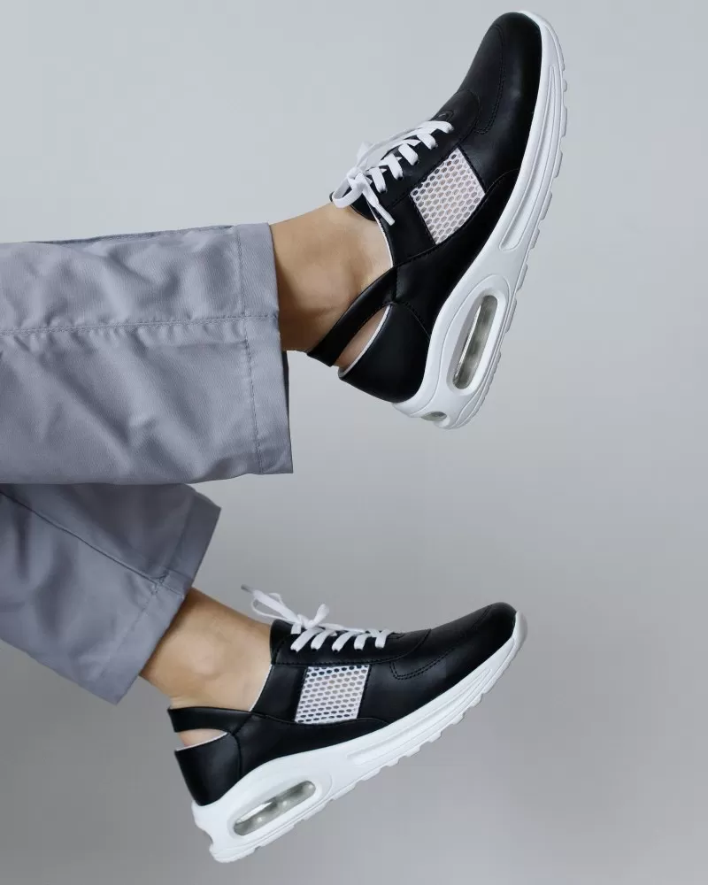 Взуття медичне жіноче кросівки з відкритою п'ятою black-white Air підошва