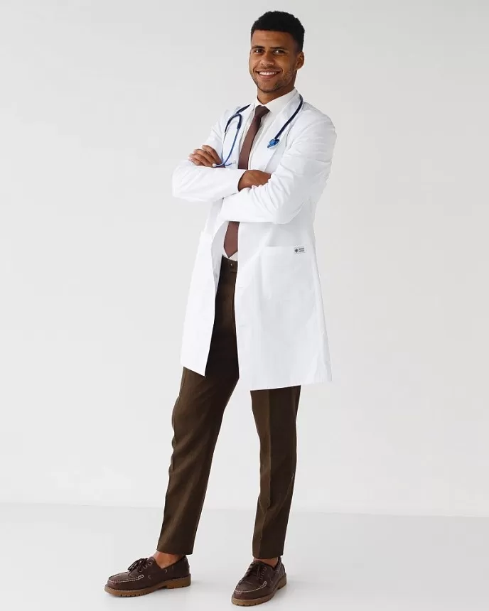 Какой может быть брендовая медицинская одежда? «Белый Халат» напоминает несколько моментов 1